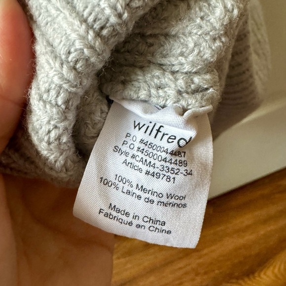 ARITZIA WILFRED 100% merino wool grey turtleneck sweater (S) - Picture 5 of 10
